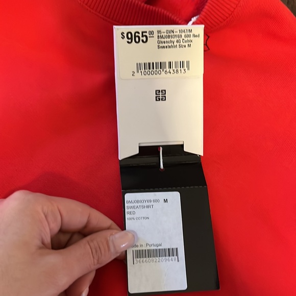 Givenchy sweatshirt - Picture 5 of 6